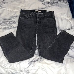Levi jeans